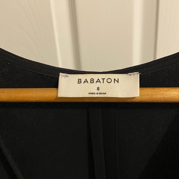 High-low evening dress with slit. - Picture 3 of 5